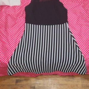 Casual women's dress